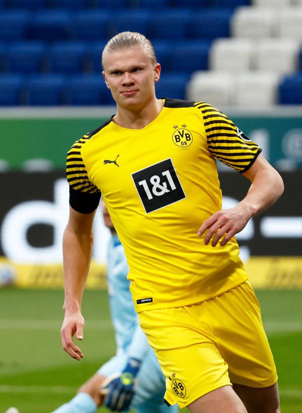 威少赛后真情流露，东契奇传来坏消息！詹姆斯无奈叹息，湖人陷入困境